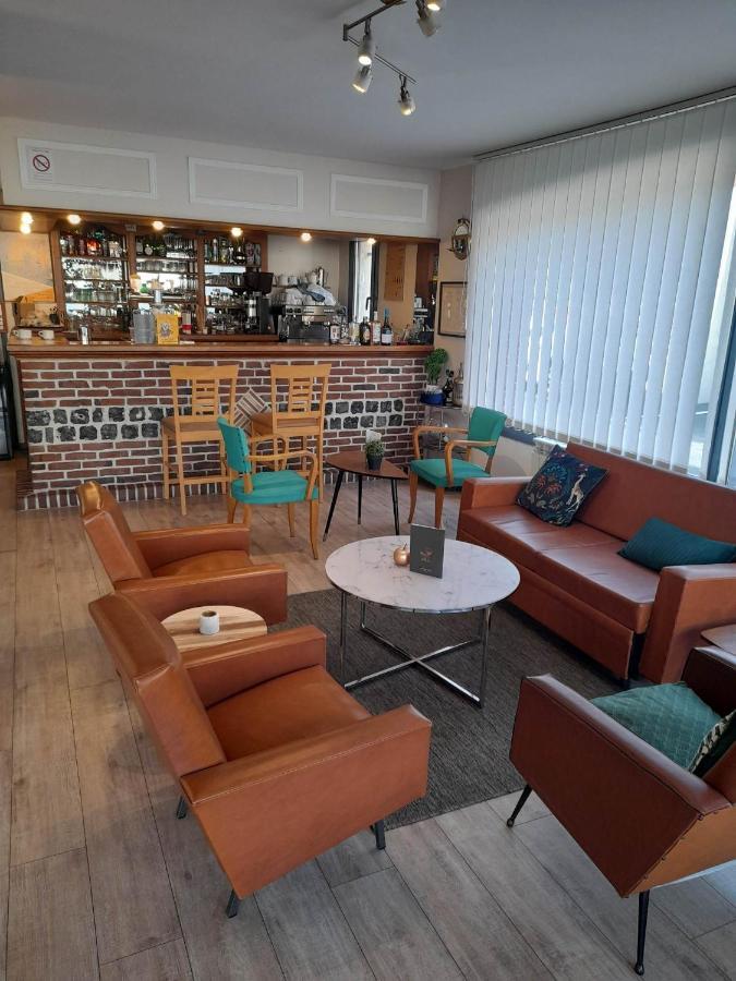 Hotel Bar Saint Christophe Ле-Тийёль Экстерьер фото