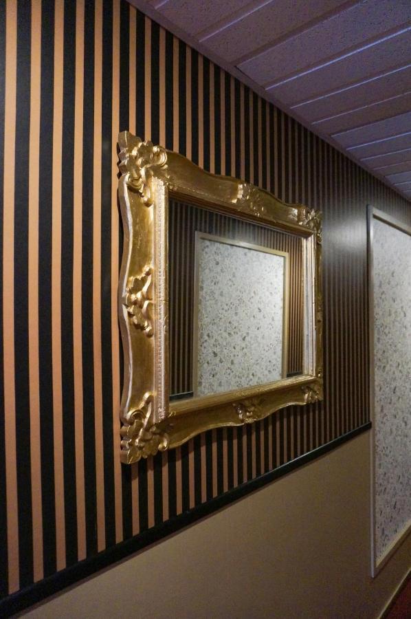 Hotel Bar Saint Christophe Ле-Тийёль Экстерьер фото